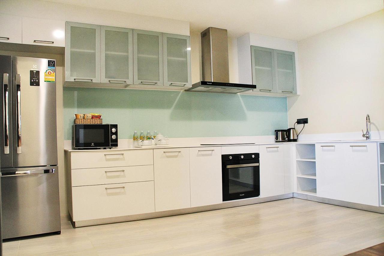 Himawari Hotel Apartments Phnom Penh Dış mekan fotoğraf