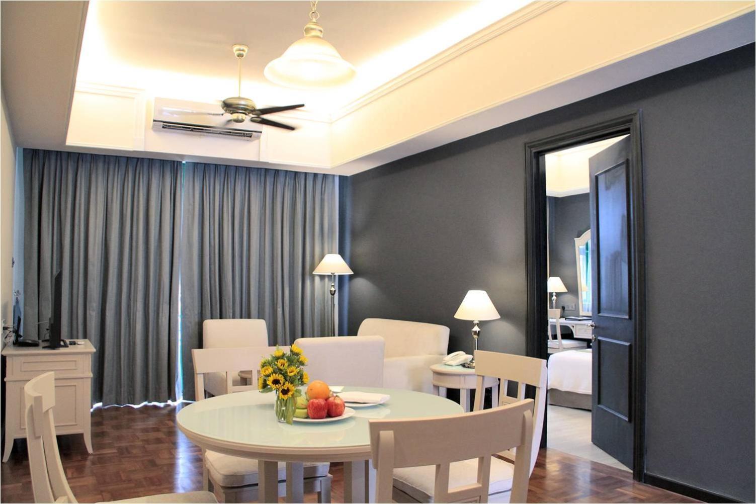 Himawari Hotel Apartments Phnom Penh Dış mekan fotoğraf